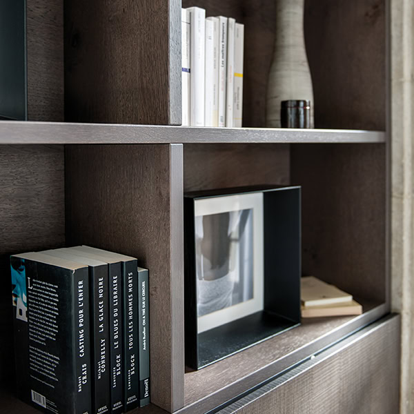 Moderne gulv til loft reol